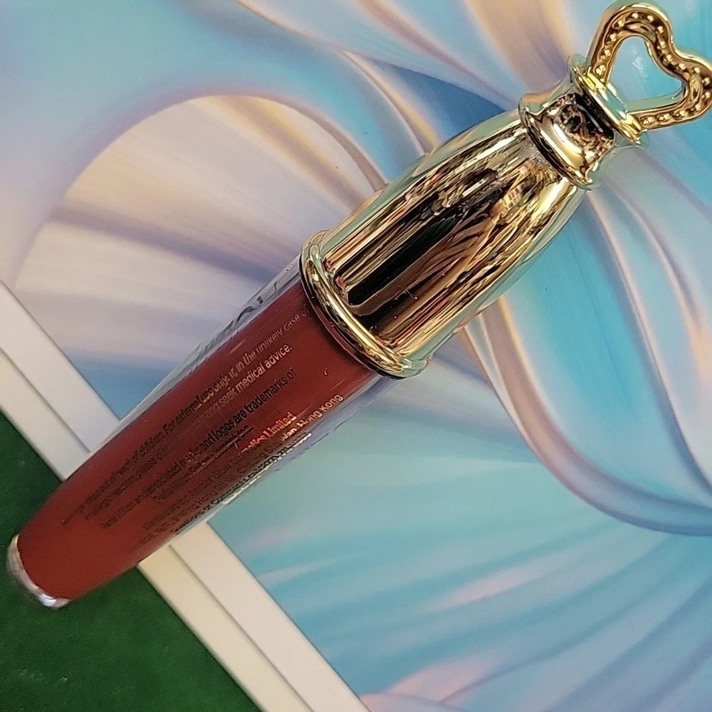 Paris Hilton Matte Liquid Lipstick New Tube Reddish Brand